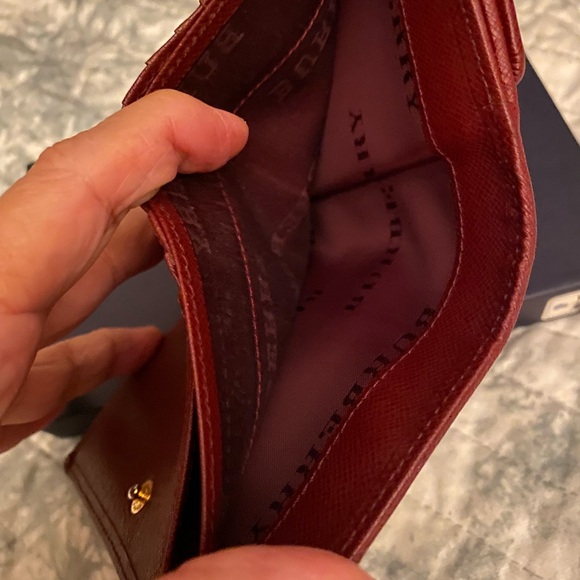 Burberry Compact Wallet - Picture 5 of 8